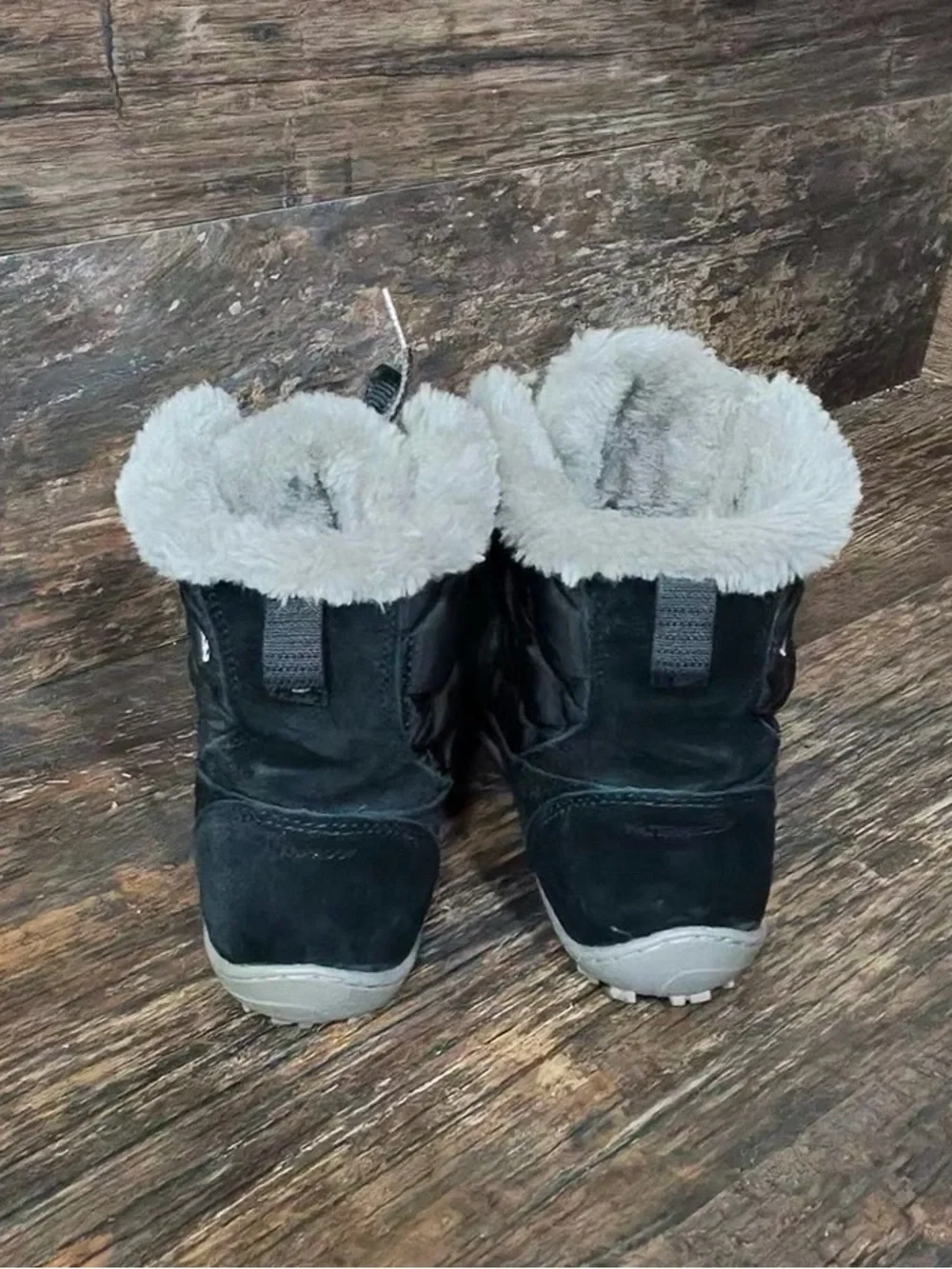 Columbia Black Quilted Faux Fur Lined Winter Boots